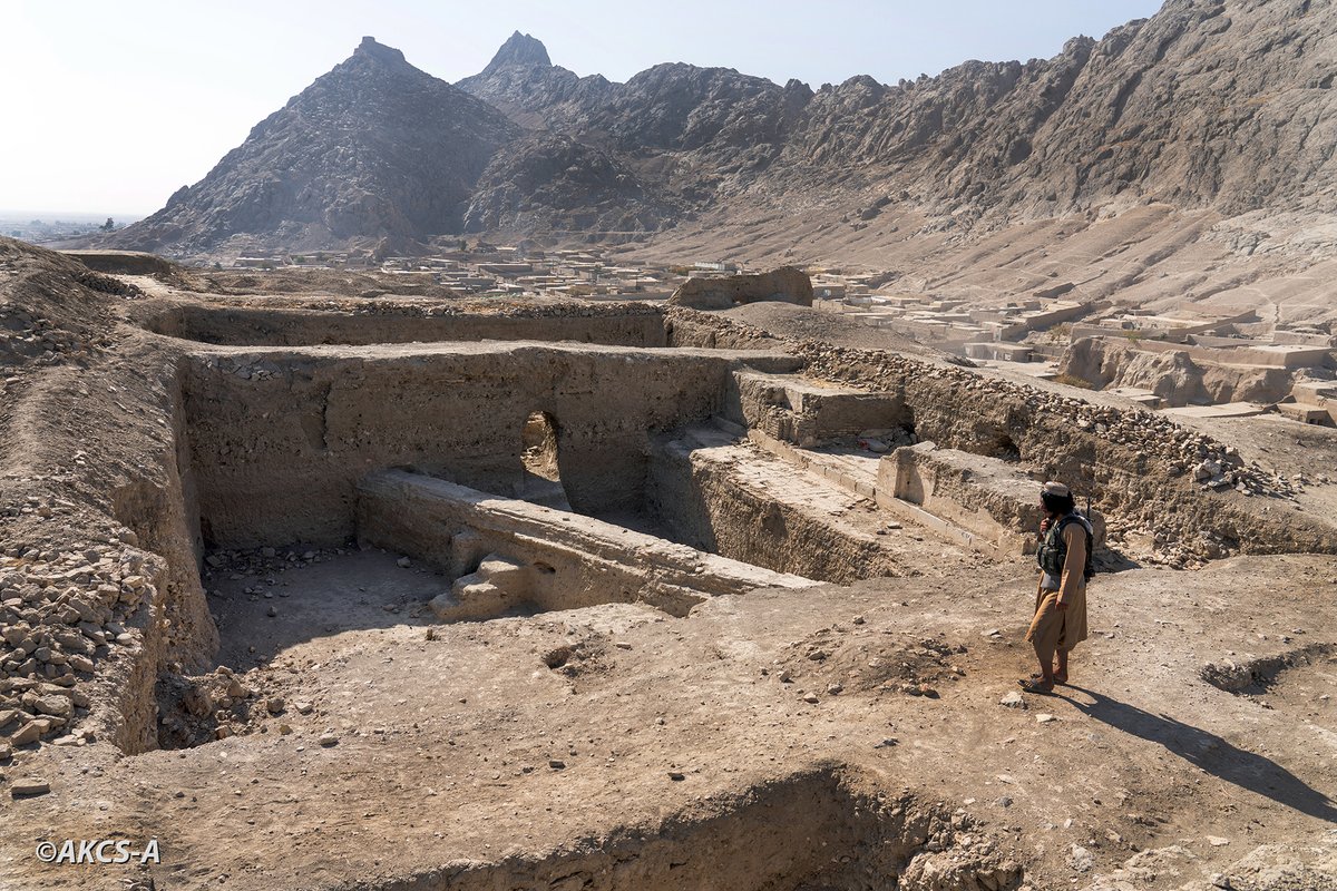 16 Dec. 2021 Kandahar, Old City &amp; Citadel: 
Recent images from the citadel of Kandahar reveal an exposed archaeological site abandoned in an advanced state of deterioration...bit.ly/3eqCIjk
#Afghanistan #Kandahar #Archaeology