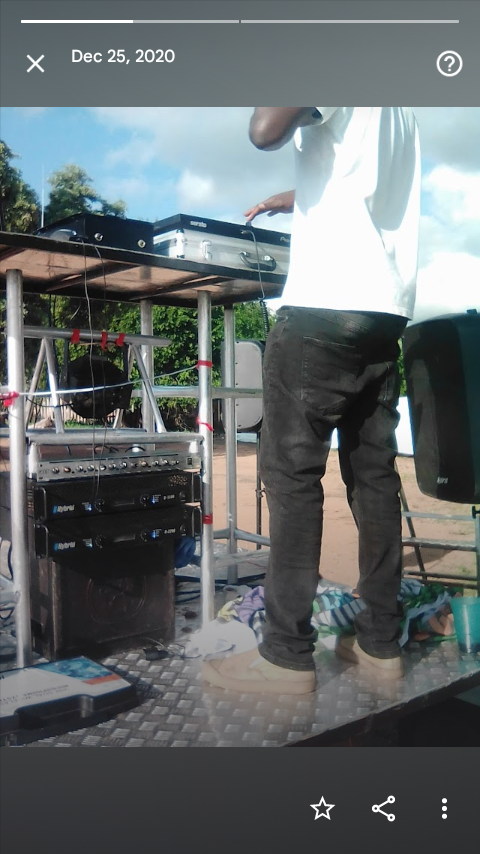 Mokone_dj's tweet photo. Last year in my home town 🎼🎵🎶 https://t.co/cOCUvErfU8