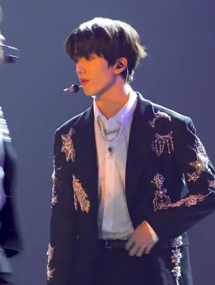 เด็กอายุ19ทำไมมันหล่อแบบนี้ หล่อโฮกกกก