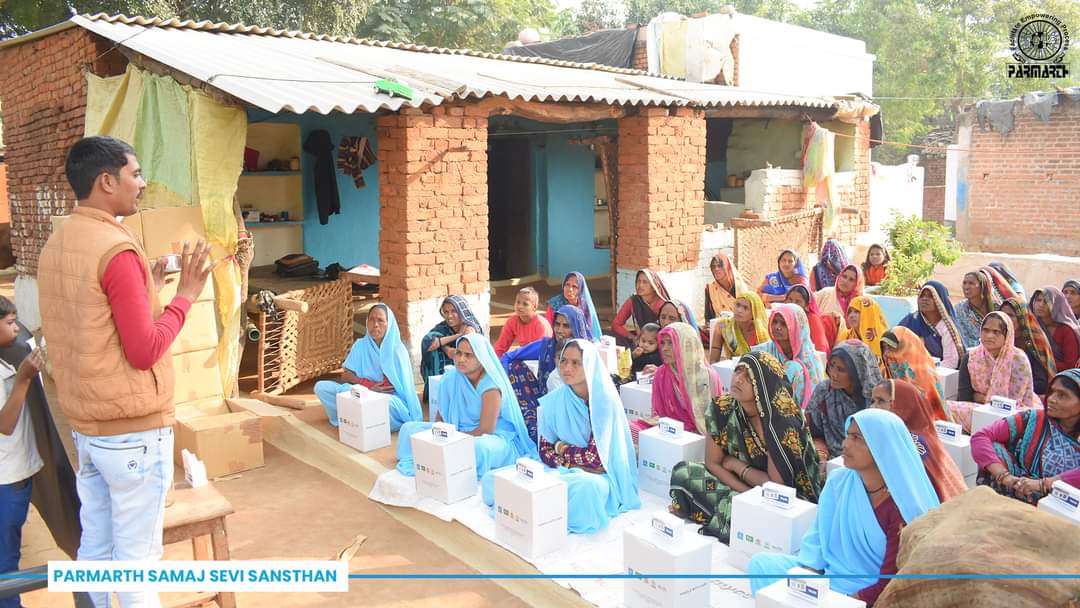 parmarth_india's tweet image. #WadiDistribution #WaterDisinfection #uvrays #safedrinkingwater

The #ParmarthSamajSeviSansthan has been distributed of wadi devices to selected beneficiaries in #babina and #badagaon block of #Jhansi District.