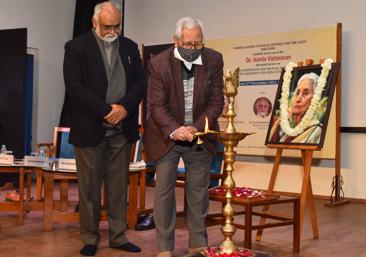 ignca_delhi's tweet photo. 2nd Dr. #KapilaVatsyayan Memorial Lecture delivered by Prof(Dr) Maruti Nandan Prasad Tiwari, (National Tagore Fellow) on “Co-Existence & Mutual Sharing of Sindhu-Saraswati & Jaina Culture & Art” today at IGNCA. Dr Sachchidanand Joshi, Member Secretary, IGNCA chaired the session. https://t.co/Ftw1JuAMaR