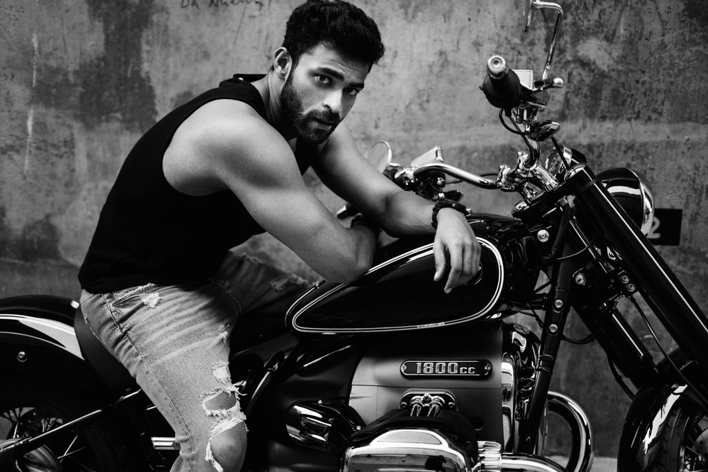 IAmVarunTej's tweet photo. 🏍 https://t.co/GNleyQglEL