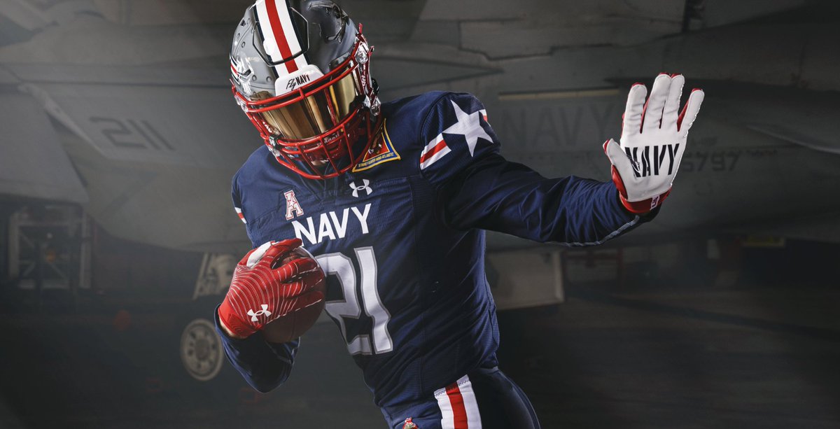 My personal favorite uniforms and helmet combinations during the 2021 college football season: https://t.co/AsCjzzwy28 https://t.co/5pJybW1IqT