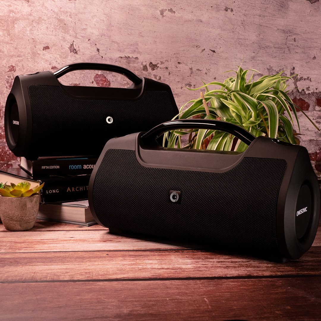 Onesonicaudio's tweet photo. Whether it's Christmas drinks or a New Years meet up, the ONESONIC QUATTRO will take care of the music! This 60W Bluetooth speaker features High Definition Audio with incredible bass performance. Two QUATTRO's can also be paired together with True Wireless Stereo #AtOneWithSound https://t.co/uwD1fUcLFj