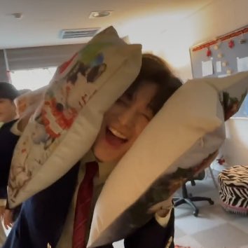 juyeonsource's tweet photo. https://t.co/FQL6BUXHQO