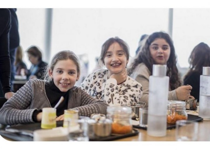 nutriac's tweet photo. Comment donner le goût de l’alimentation durable aux enfants ? - Avec le programme MIAAAM, 10 classes partent en exploration dans l’alimentation durable afin d’améliorer et de préserver leur santé et celle de la planète  https://t.co/UXlPErEf13 https://t.co/ZIZAlhwtxV
