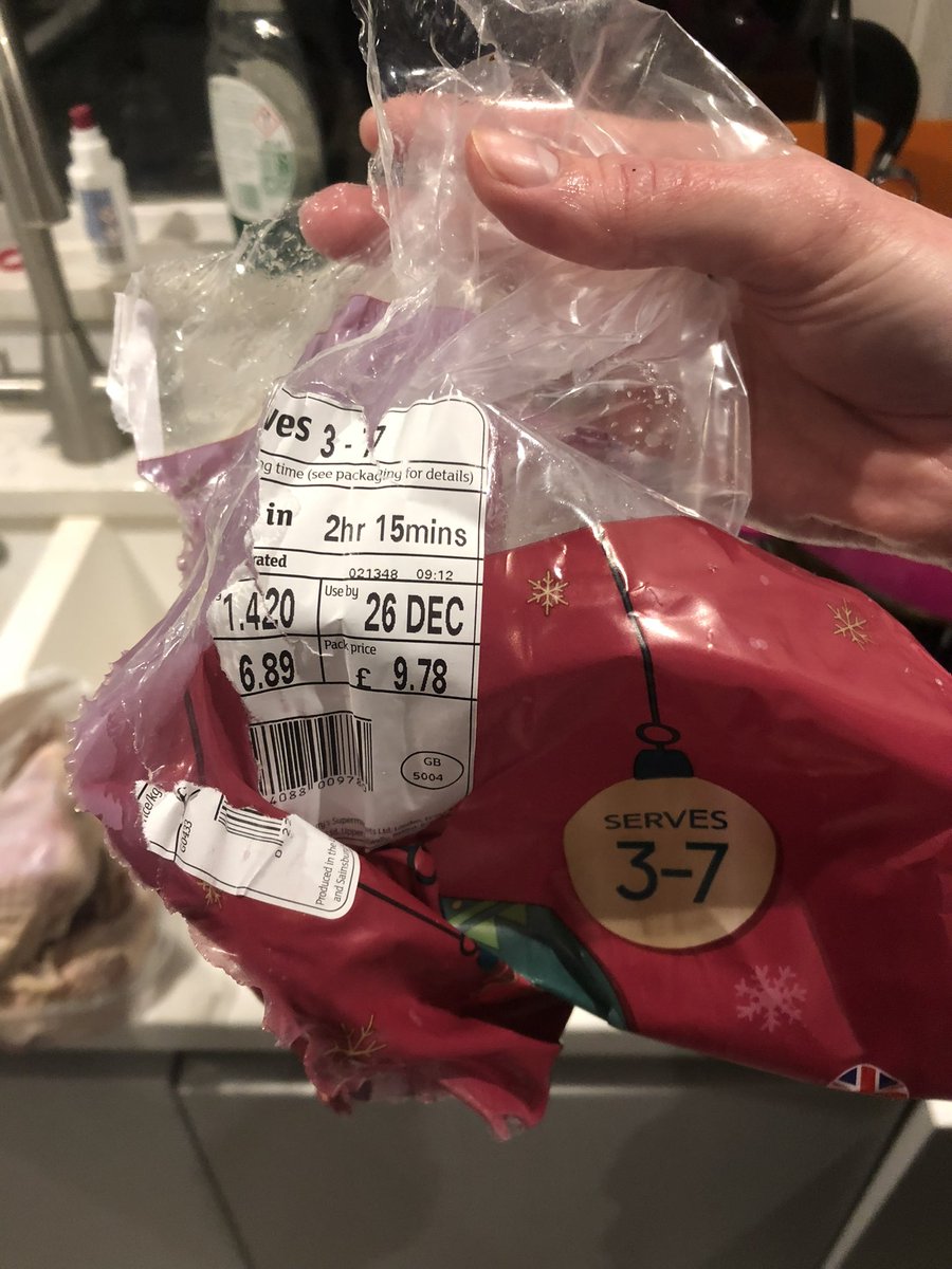 bexran's tweet photo. @sainsburys I don’t have the receipt as I threw it away (didn’t intend on needing it). I’ve attached a picture of the turkey packaging. I can send you a picture of my credit card statement so you can see the purchase date (22nd Dec). https://t.co/KuBRQUfKLM