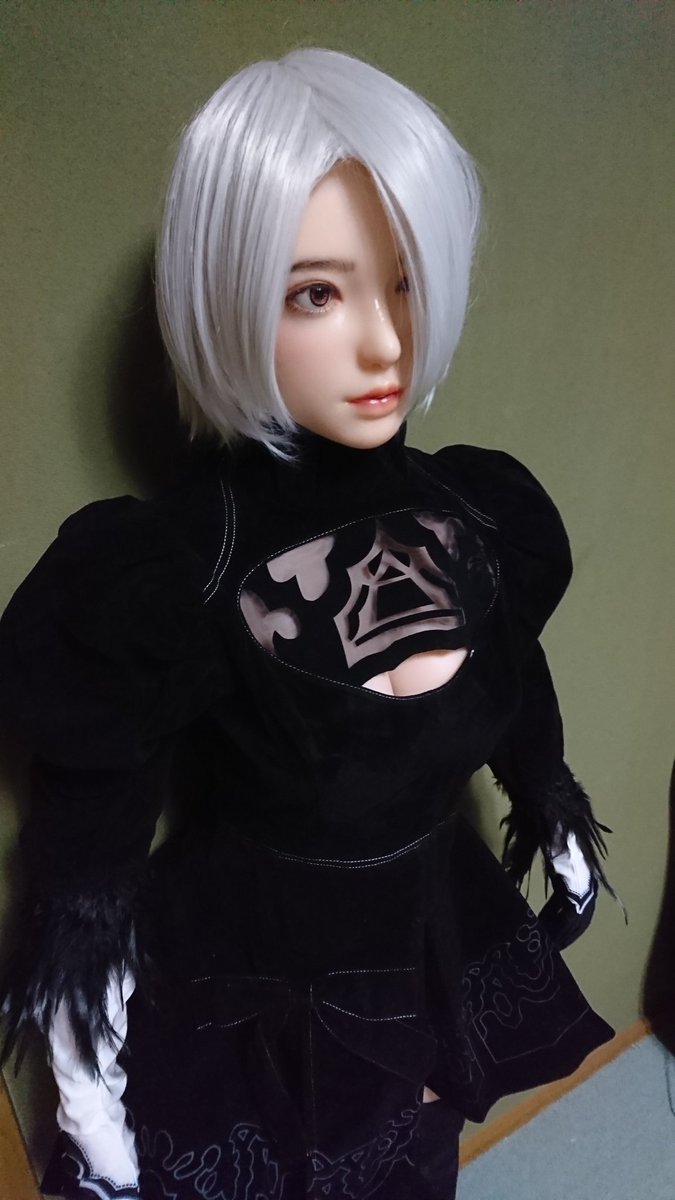 roentgen_pairan's tweet photo. 1年間、白蘭を動かしてみると34キロは重く感じたし手足動かすのも一苦労でなかなか大変だったが、ラブドールを購入するという経験は非日常的で、しかもいろんなラブドーラーとTwitterで知り合えて楽しかったです。
次は軽量ボディのリアルガールを検討中
この3枚の画像は自分的ベストショットです。 https://t.co/jIDm1GKL5M