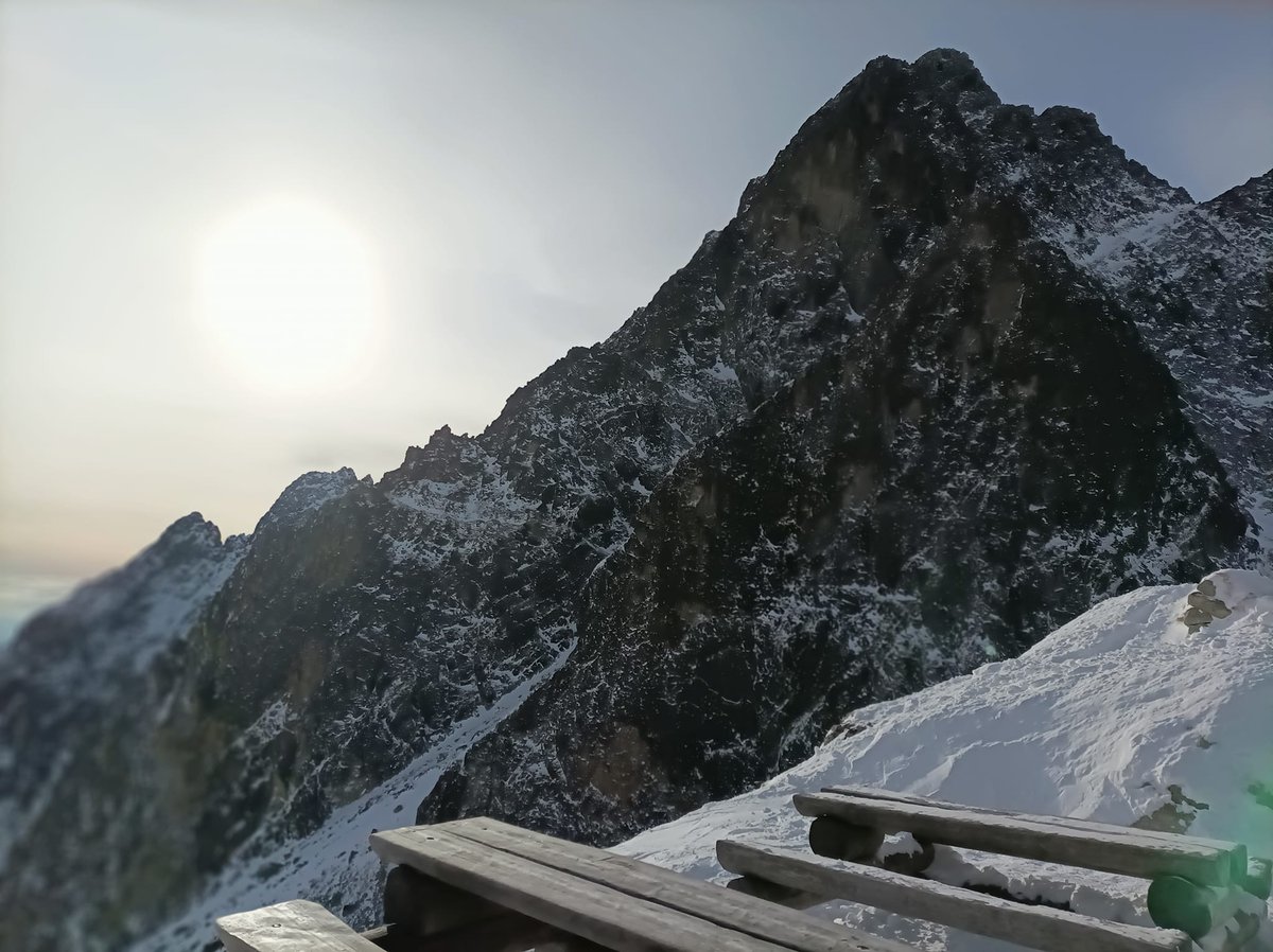 GORSKI_SWIAT's tweet photo. TATRY PIĘKNE GÓRY🏔️
co widać w #Teryhochata
Piotr Misal https://t.co/nFZ2FWojFA
