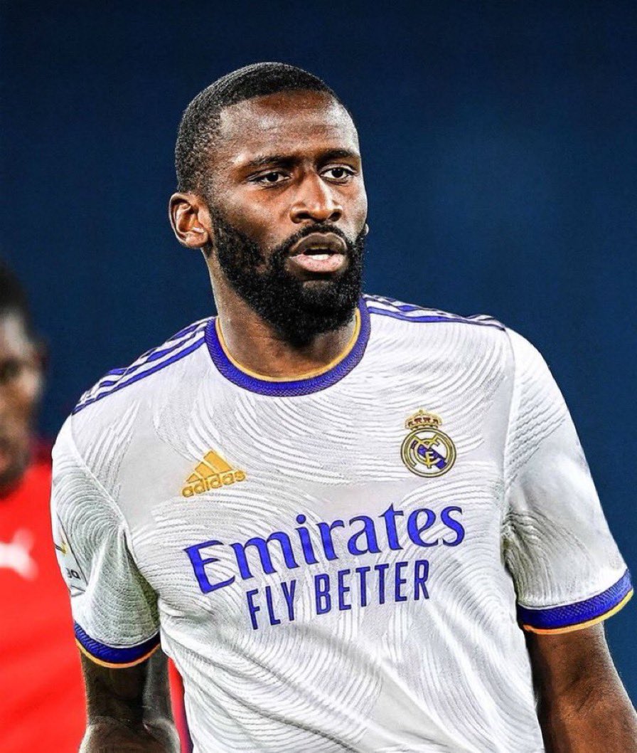 ¿Te gustaría ver a Rüdiger en el Real Madrid?

RT = Si. 
MG = No.