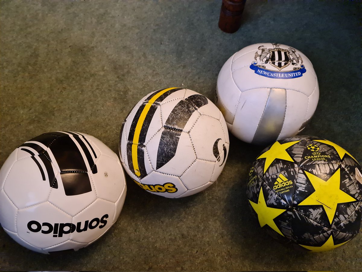 GedNaughton's tweet photo. Tomorrow @AaronWeah2 and I will be leading a group kickng a ball 15 miles to raise funds for @OnsidePeace
But which ball shall we kick?

(LtoR)
1. Traditional unkicked casey
2. Last year official Christmas Dribble ball
3. Cheap NUFC casey
4. Last year's reserve
#ChristmasDribble https://t.co/mWfUvTnM2I