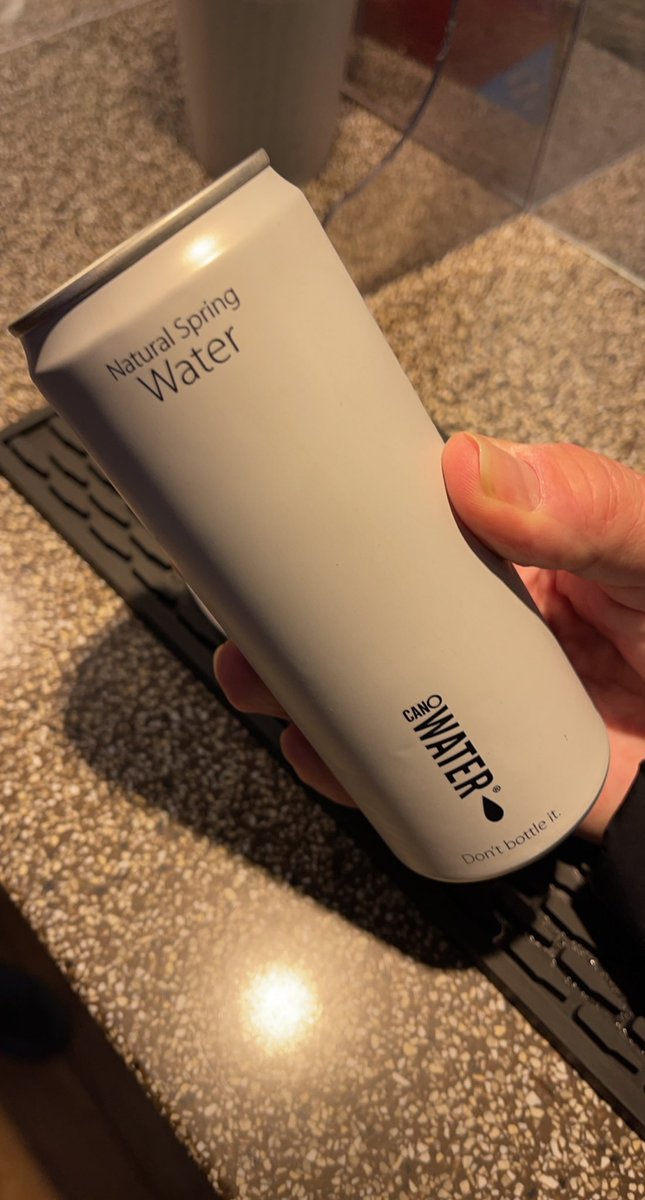HM071977's tweet photo. Still Water In A Can, Who Knew 🤷‍♂️ #water #waterinacan https://t.co/CmNwISeGmm