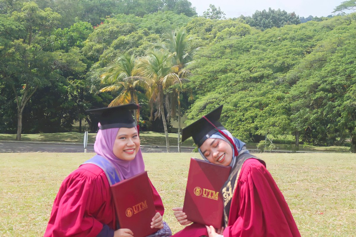 OohSerri's tweet photo. Psychology ft. Chemical Engineering. @azie_mar ๐น
Since 2018 & still counting๐ #gengfesko
Good friends are like stars. You don't always see them, but you know they're always there.
#UTM64thConvocation #konvoUTM #classof2020 #degreeisdone #psychologystudent #engineeringstudent https://t.co/MFin0lbBSi