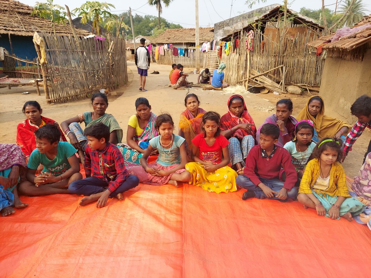 onlineJSLPS's tweet photo. Motivating talents through #PVTGPathshala . #UdaanProject https://t.co/4EmB9rATGL
