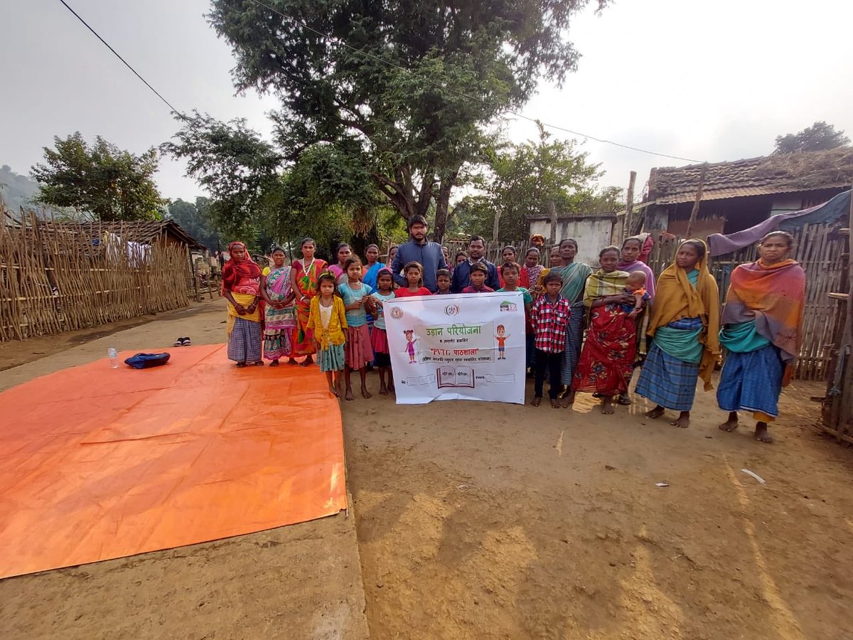 onlineJSLPS's tweet photo. Motivating talents through #PVTGPathshala . #UdaanProject https://t.co/4EmB9rATGL