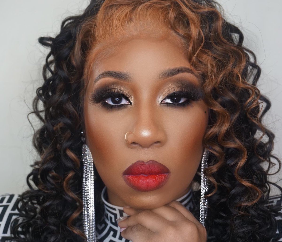 ReigneBy's tweet photo. My Holiday look
@TheCrayonCase 
@MACcosmetics 
@OneSizeBeauty 
@NYXCosmetics 
@MorpheBrushes 
@WuzzamSupa 
@tylerperry https://t.co/hPNAiOkJUc
