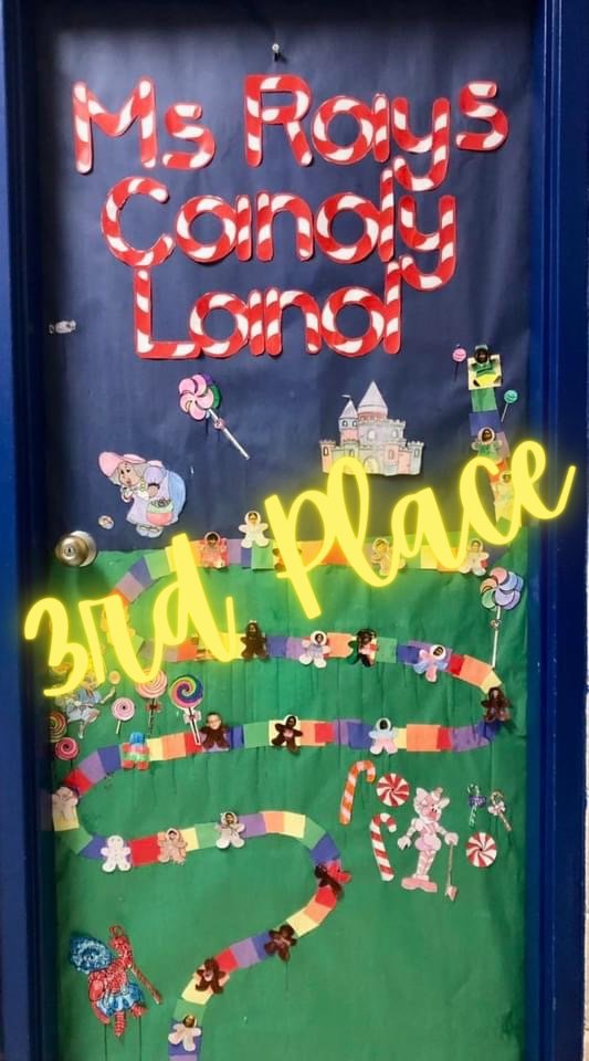 CaldwellMiddle's tweet photo. Thank you to all that participated by voting in Caldwell’s Deck the Door Contest! We loved having the opportunity to share the talents and creativity of our students. Below are our TOP THREE doors. If you didn’t get a chance, please like and follow our FB page. #cmsrocks https://t.co/miNLb504gE