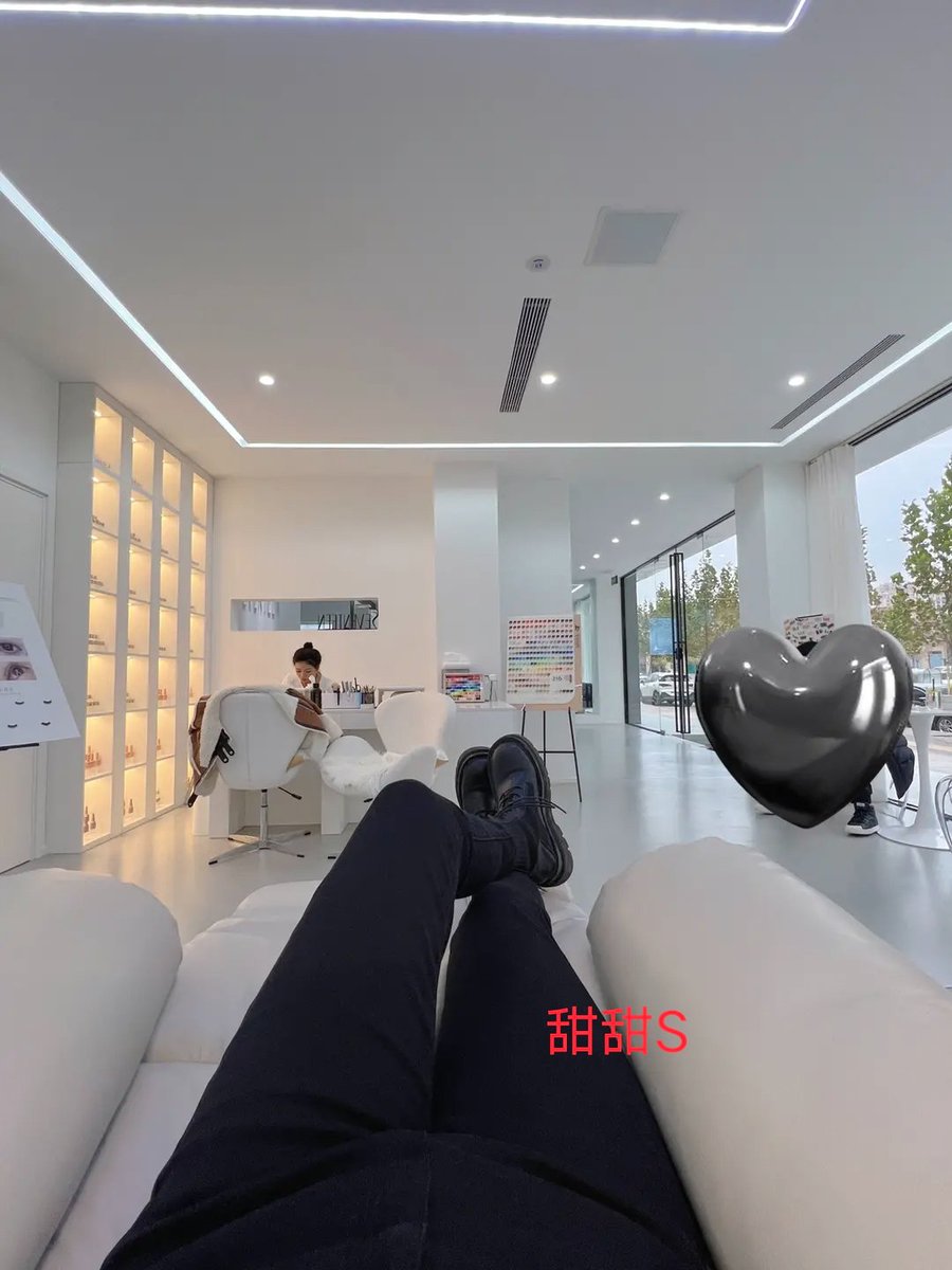 我想玩哪个位置就玩哪个位置，坑你你也给我憋着，操你妈的，任何一个女人都能当你祖宗，你就是我脚下的狗，把我要走的路舔干净，就是你该做的事情。废物东西，来个狗🐶带你祖宗上分 。盗图死妈  #lol手游  #女s #奶狗 #男喘  #恋足 #女攻男受  #公狗 #舔脚服侍