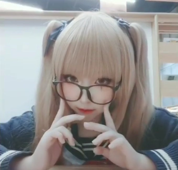 Twitterのコスプレ画像16