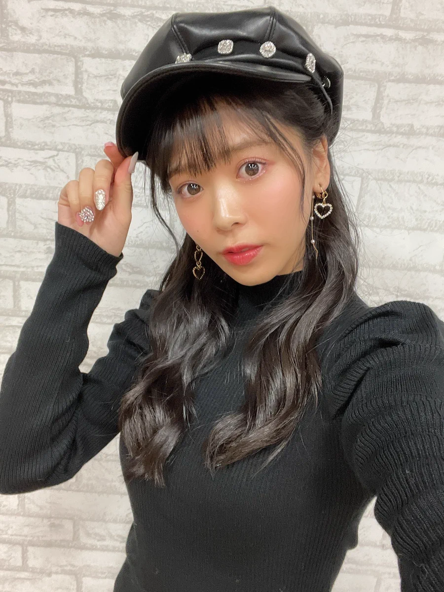 安田桃寧 (@momone_0608) / X