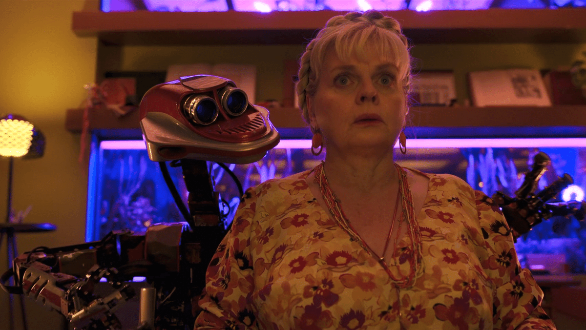 영화 <빅 버그 Big Bug> 티저 예고편 보자마자 프랑스 영화 <아멜리에>가 떠오른다 했더니 장 피에르 주네 감독 연출작이었다! 2050년 배경, 4대의 인공지...