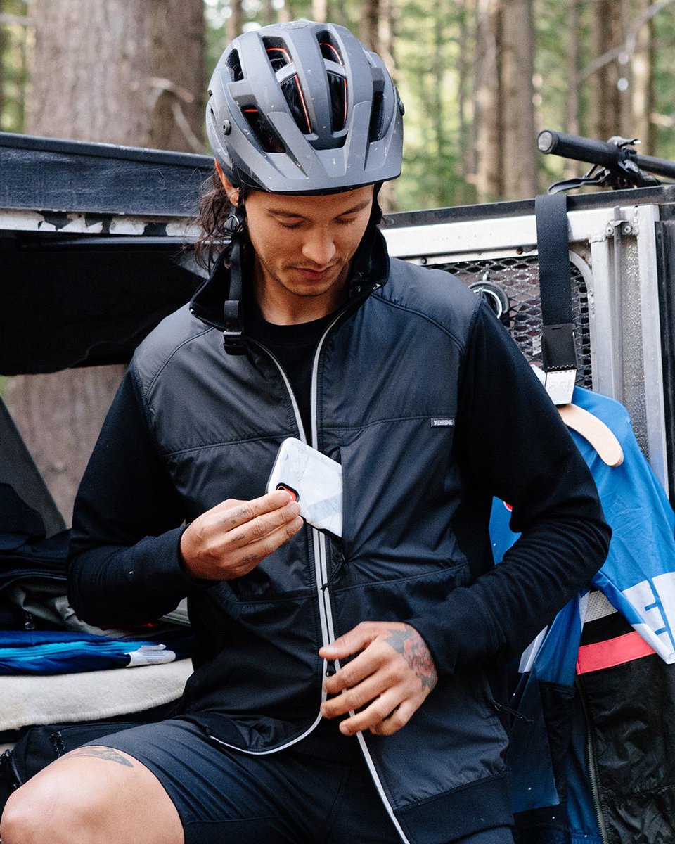 Chrome Industries tweet media