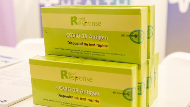 Can a rapid test tell me if I have Omicron? Experts on testing for the new variant ctvnews.ca/health/coronav…