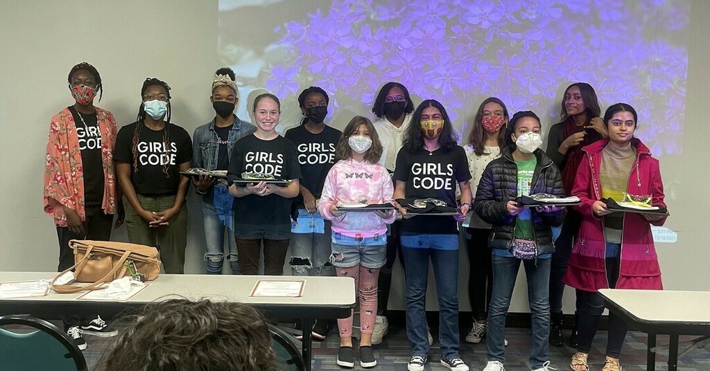cobblibrary's tweet photo. #StrattonLibrary has wrapped up another session of #GirlsWhoCode. The team spent 3 weeks each learning HTML, Python, and App Development then chose one program to create their final projects, which related to the theme Exploring the World of Animation. F… https://t.co/JpNXBlbKbg https://t.co/XS35r5i8te