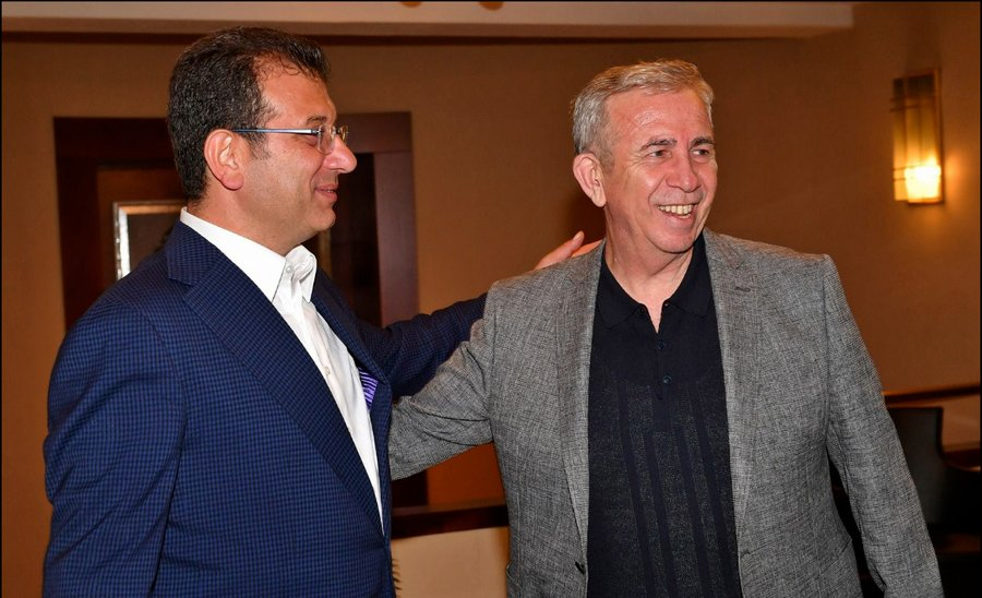 RaporXYZ's tweet photo. MetroPOLL araştırdı: İmamoğlu aday olursa Erdoğan’a 12.1 puan fark atıyor, Yavaş aday olursa 21.5 puan. https://t.co/eK0xW646Si