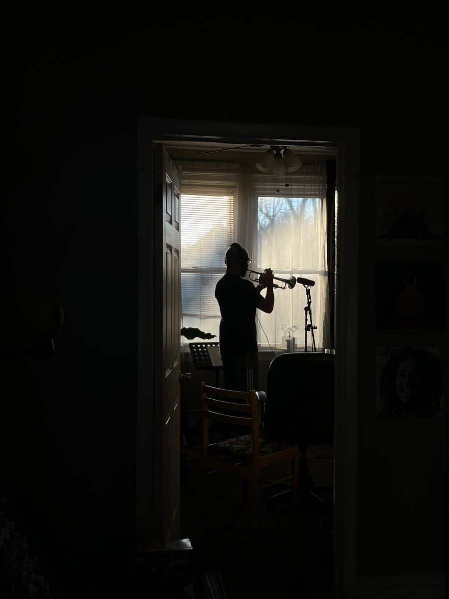 Merci Pour la lumière tweet media