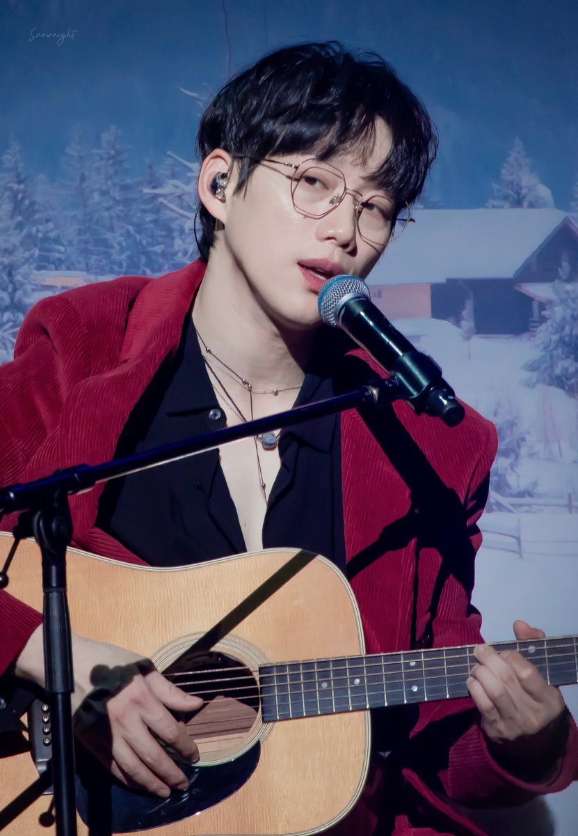 snownight007's tweet photo. 어어? 인생 감길게요 https://t.co/ktgiBg9LQ6