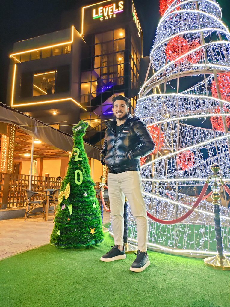 الفتره دي اللي مش هلاقيه في ضهري يسندني
هبقي بعدها في ضهره بس مش عىشان اسنده..😉🤌