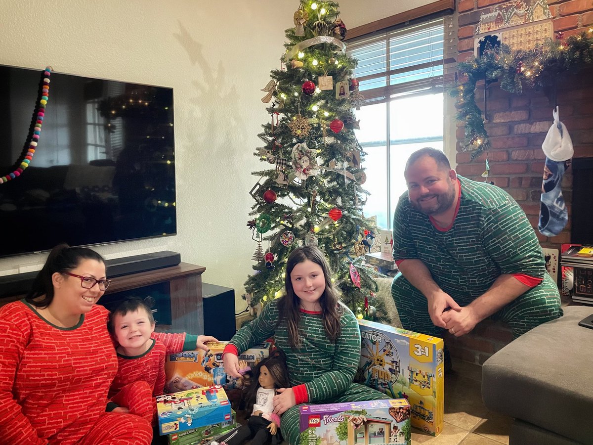 NicoleMarie's tweet photo. Lego family pajamas ✅                         Lego Xmas village built? ✅                           12 new lego sets to build? ✅ #LEGOBuildDay https://t.co/ffyMAfwJxD