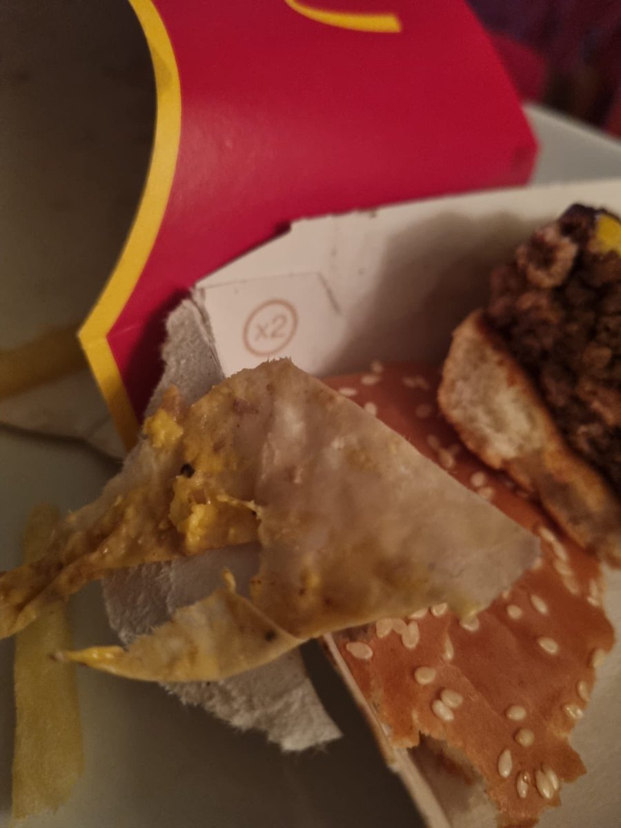 LABoutique4's tweet image. Thanks @McDonaldsUK for the added grease proof paper sandwiched between the double quarter pounder this evening that my husband nearly just choked on! #notlovinit #Disgusting