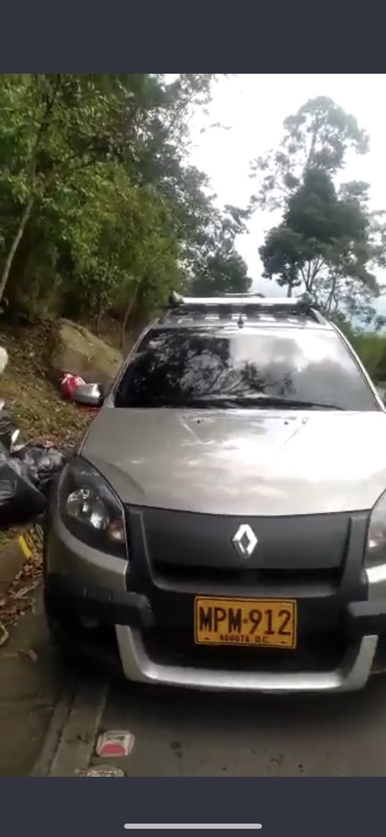 Conoce a este marranito? Es de bogotá y lo estamos buscando para que recoja un paquetico que se le quedó en tena 😁