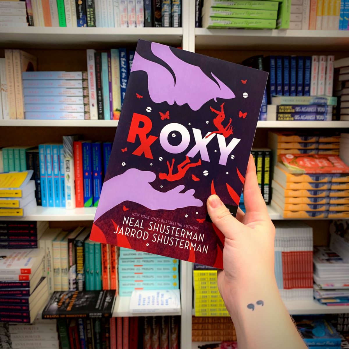 Make ROXY your next book club pick! Check out the reading group guide here: spr.ly/6015JszeP <a href="/NealShusterman/">NealShusterman</a>