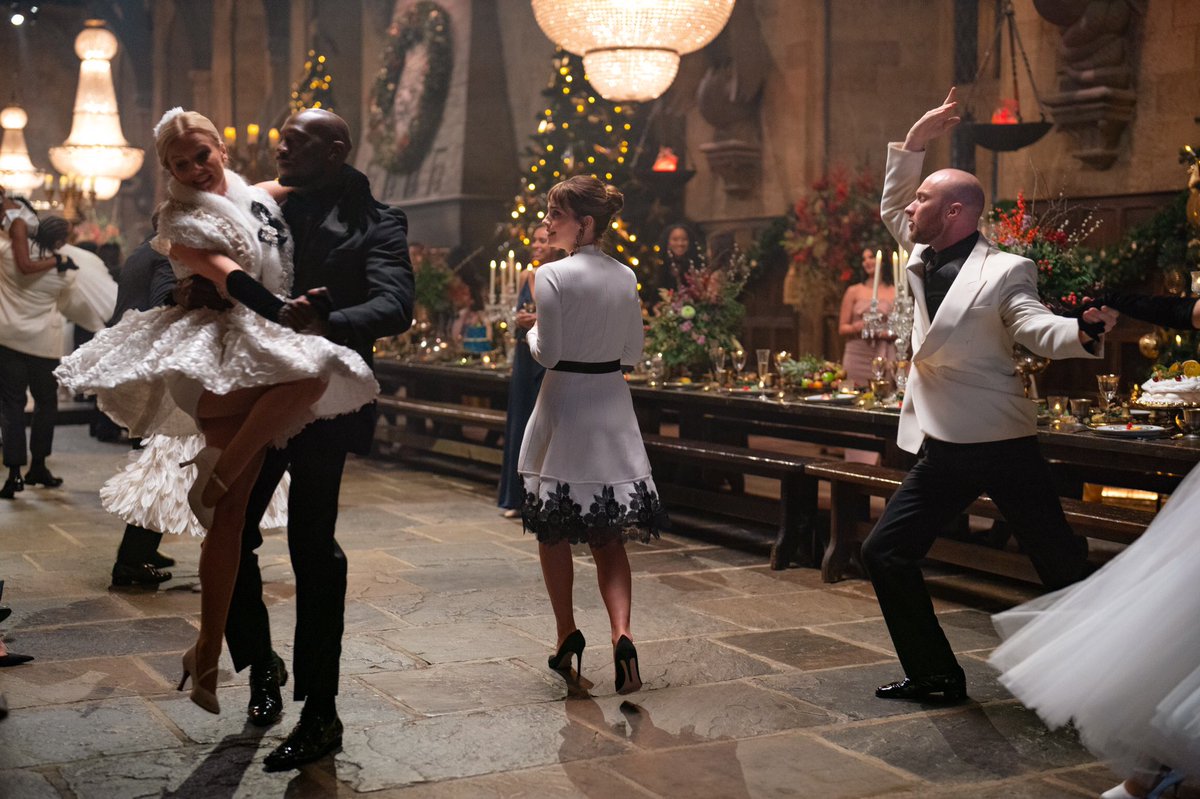 Новогодняя ночь на первом 30 лет спустя. Новый год 20 лет спустя. 30 лет спустя. Новогодняя ночь 2022 30 лет спустя. 2021.