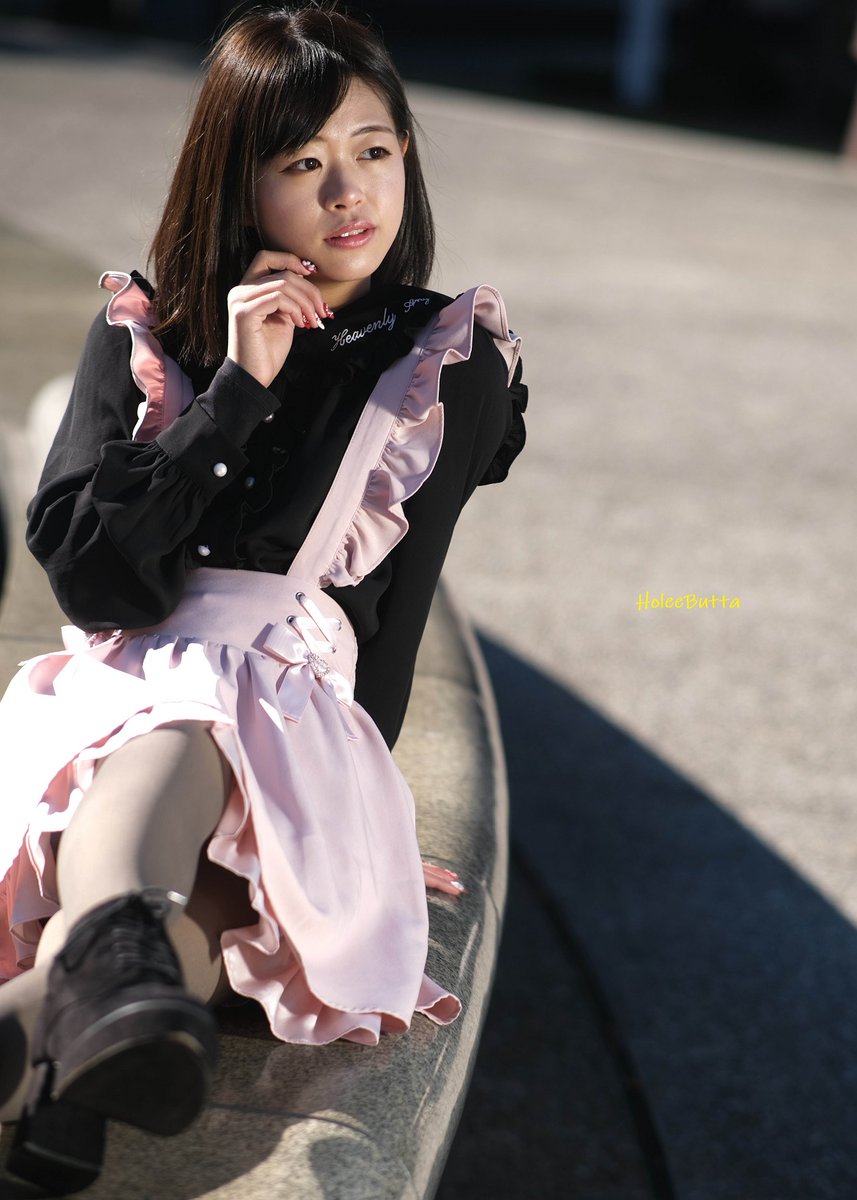 holeebutta's tweet photo. Model-ここあ
FUJIFLIM XS10 Viltrox85mmf1.8
GODOX AD100PRO
#Cokoa #ここあ #ハートフル撮影会
#ポートレート #撮影会モデル
#ファインダー越しの私の世界
#Viltrox #GODOX https://t.co/J149uPLlWV