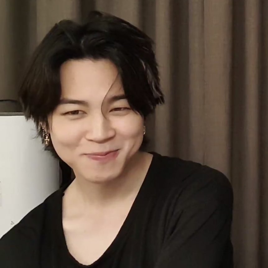 hourlyjmcheeks's tweet photo. @bIondiejimin there u go hehe <3 https://t.co/81JS9DntMo
