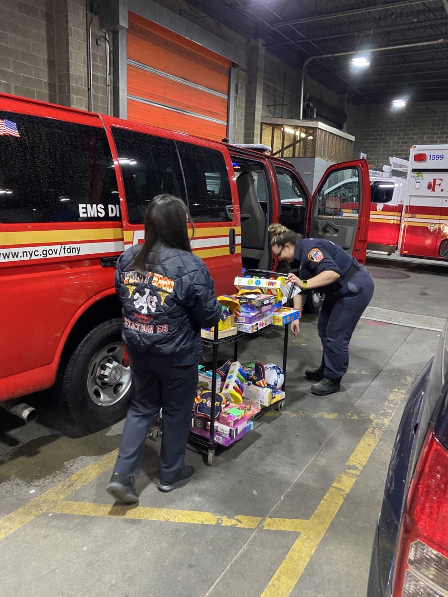 FDNY's tweet image. On Saturday, December 25, FDNY members from #Station58 and #Division3 partnered with the Steel Horses motorcycle club in organizing a holiday toy drive. Members distributed the toys to children on Christmas morning at three local hospitals.