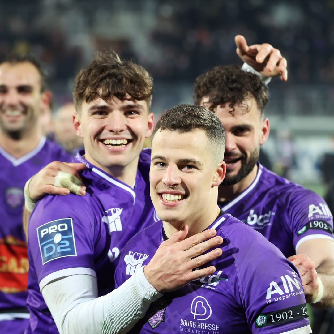 AgenceProgby's tweet photo. La tête de Thibault Olender après avoir reçu tous les cadeaux qu'il avait commandé pour Noël 😃🎅🎁

©️ @steflau01 
•
#FamilleProgby #ProD2 #Heureux https://t.co/tzCv6q2FFX