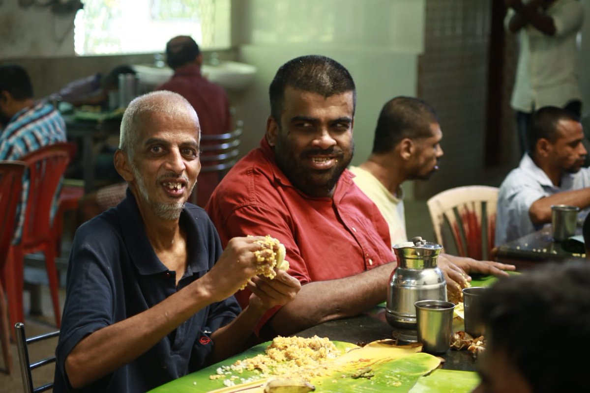 Get Ready Leoneians* 🔥💪
Its time to show the power of sunnyleone fans around the world.. 

 #WeSupportSunnyLeone

*💪💪