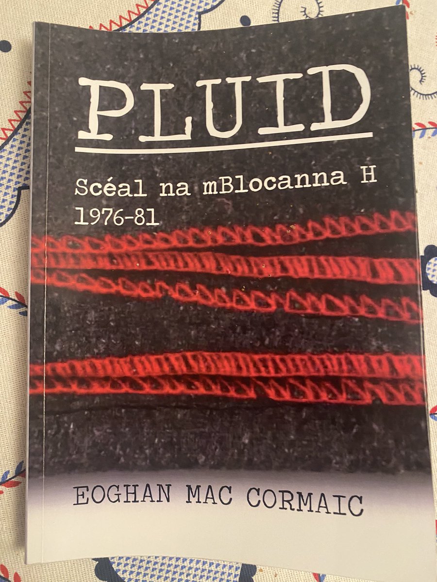 FinnEoghan's tweet photo. Níor léigh mé leabhar Gaeilge chomh tapaí riamh. Ní raibh mé in ann é a leagadh síos. Gaeilge den scoth, lán d’imeartas focal & greann, briste síos ar shlí áisiúil don léitheoir. Leabhair faoi bhrúidiúlacht laethúil & crógacht as cuimse #Pluid https://t.co/f8W2TwRTAQ