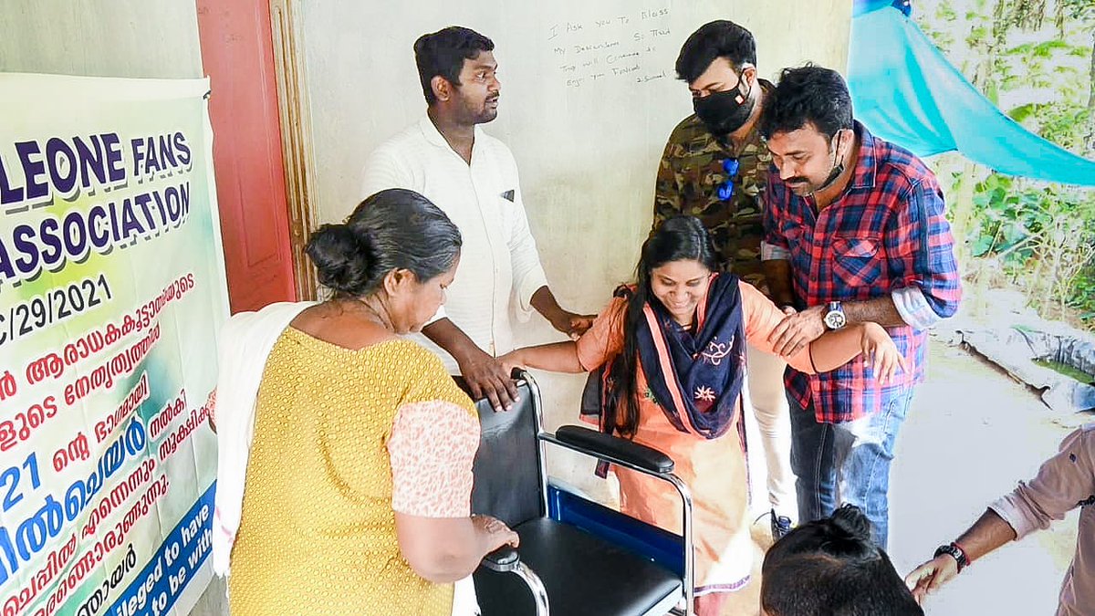 Get Ready Leoneians* 🔥💪
Its time to show the power of sunnyleone fans around the world.. 

 #WeSupportSunnyLeone

*💪💪