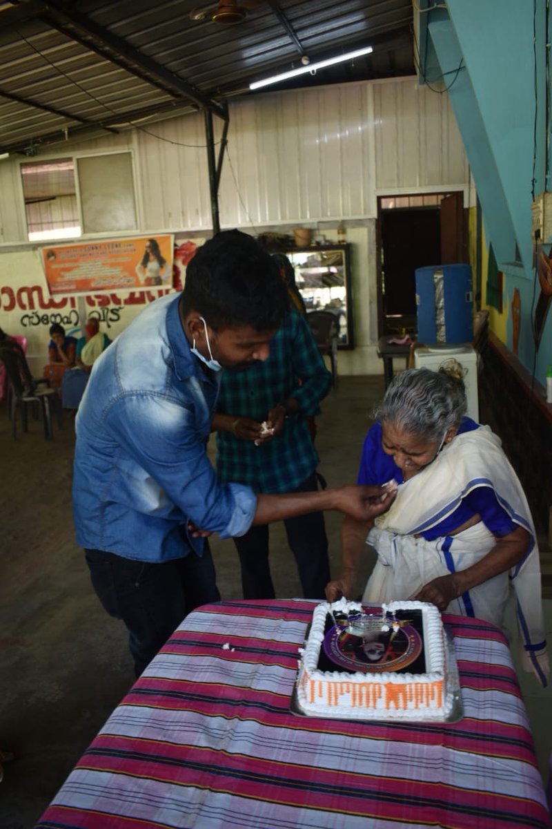 Get Ready Leoneians* 🔥💪
Its time to show the power of sunnyleone fans around the world.. 

 #WeSupportSunnyLeone

*💪💪 <a href="/SunnyLeone/">Sunny Leone</a> <a href="/DanielWeber99/">Daniel Weber</a>