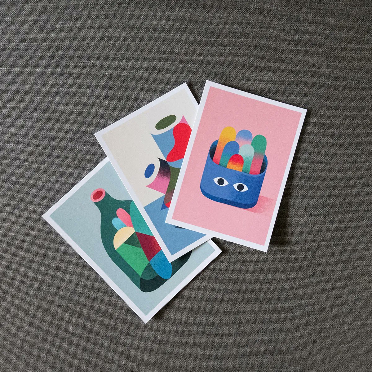 icimathieu's tweet photo. Testing some printed materials for an upcoming personal project 🤗⁠
#artprint #artwork #illustration https://t.co/sM6X2kviqG
