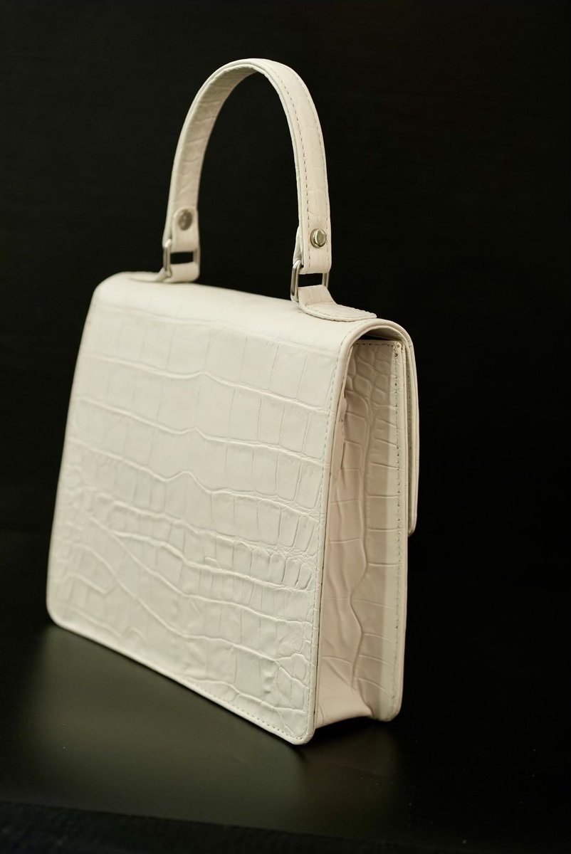 Réma'Na 👜👑 tweet media