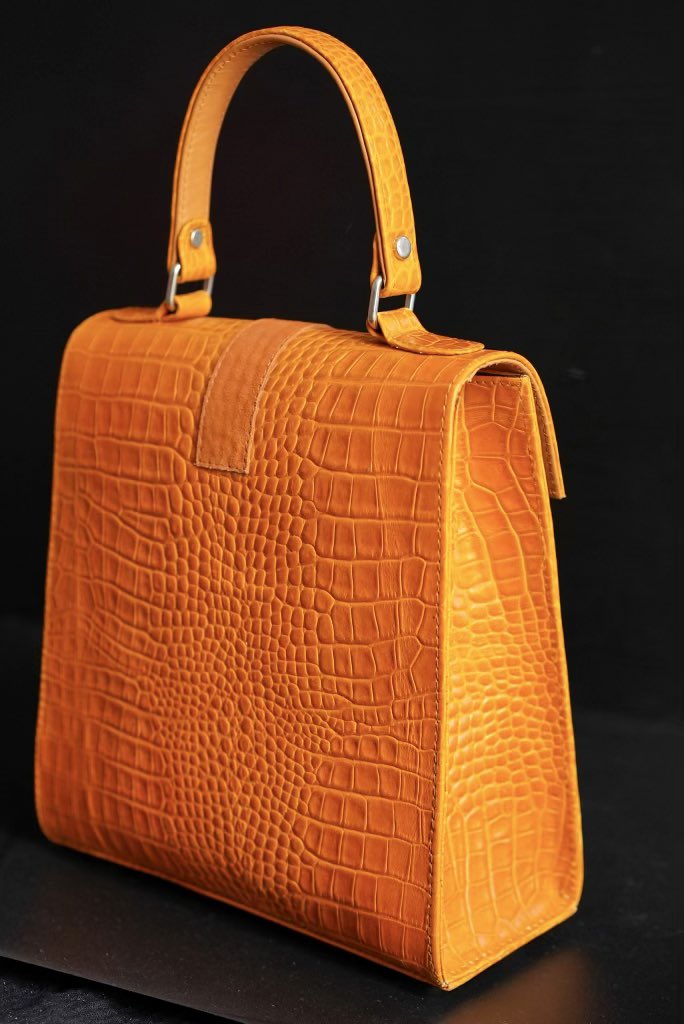 Réma'Na 👜👑 tweet media