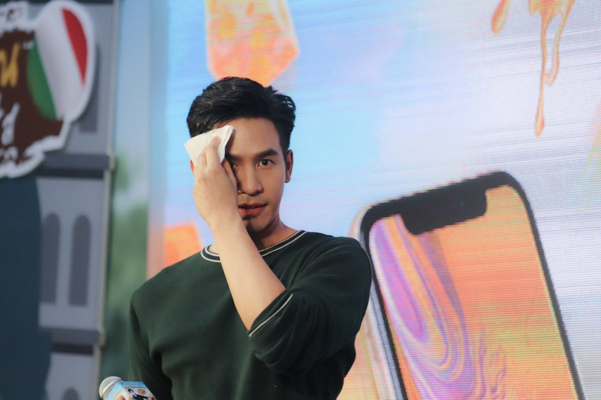 ParpPope's tweet photo. HBD สุดหล่อ พ่อยอดขมองอิ่มของเก๊า ... มีความสุขมากๆๆๆๆ. Ps คิดถึงมากมาย #popezaap https://t.co/fG8gYc0yTh