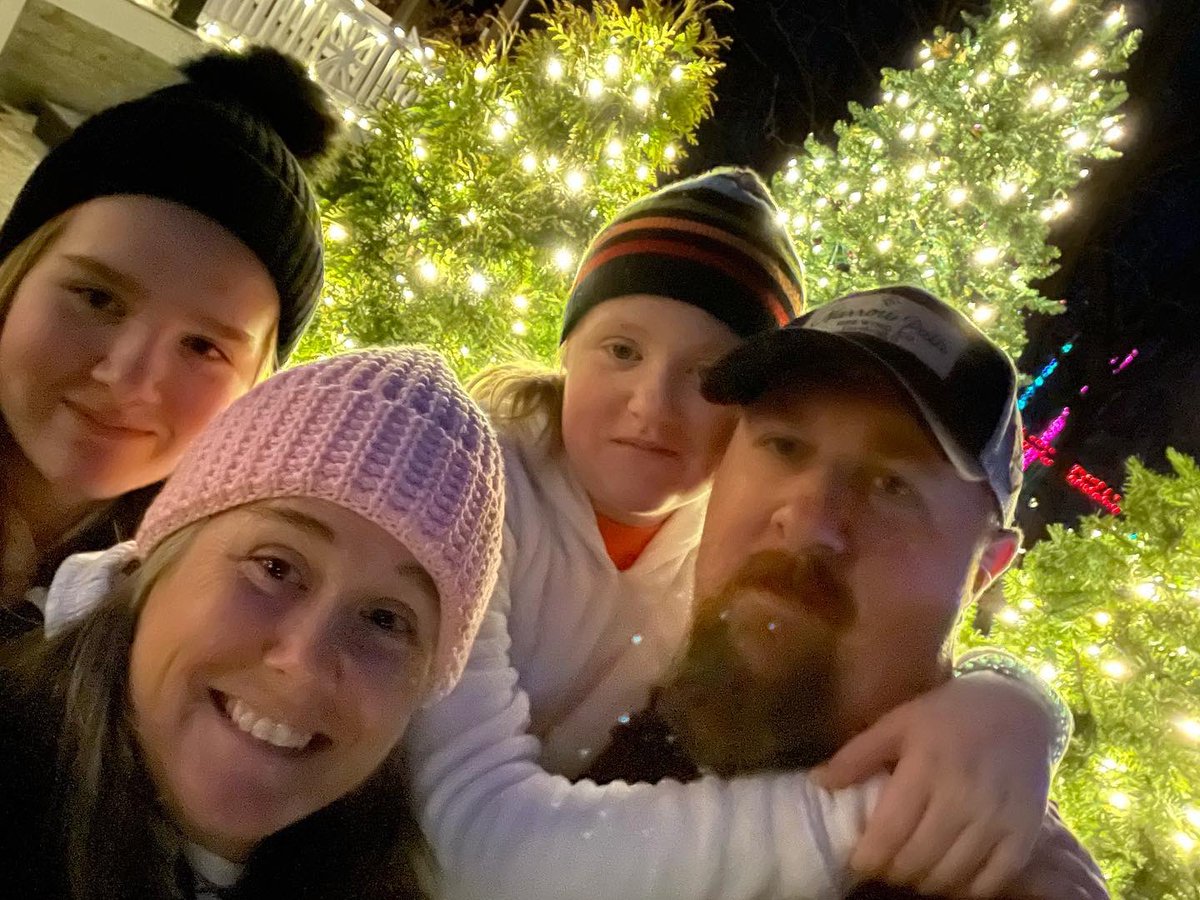 msrm's tweet photo. @cincynature great display and lovely way to spend the evening! https://t.co/gWdjXtmgY0
